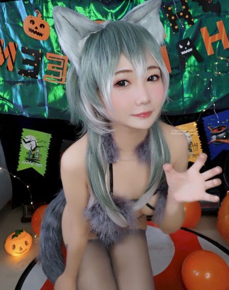 二次元美女洗澡_超清版蓝光版中文字幕包